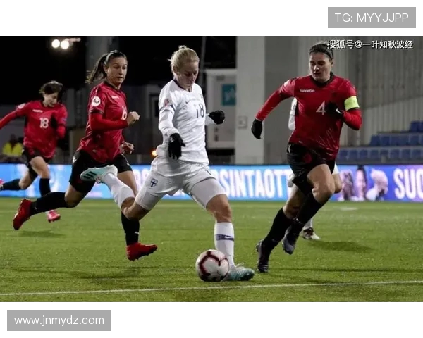 丹麦女足与芬兰女足激战正酣谁能在这场较量中笑到最后