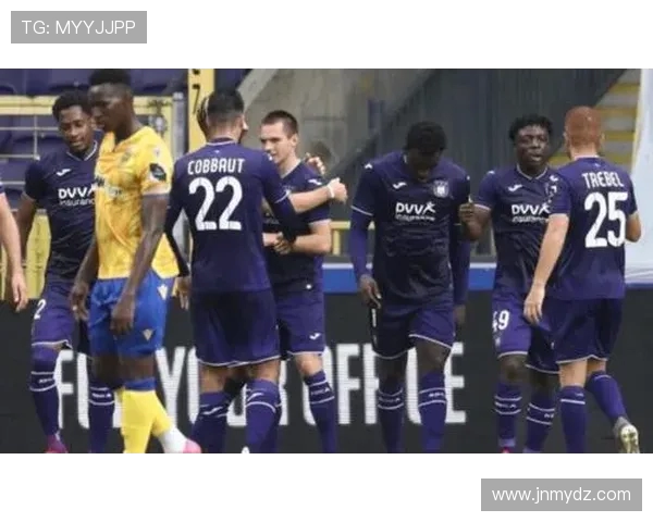 亨克与奥斯坦德激战正酣谁能在这场较量中笑到最后